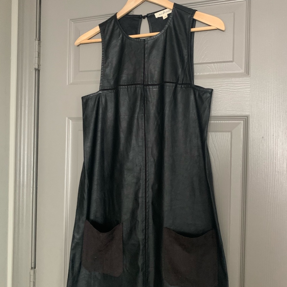 🖤 LIKE NEW! Faux Leather Shift Dress